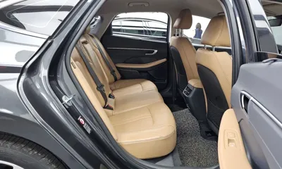 Hyundai Sonata 2020, 57985 км, за 13674.54 USD - фото 12