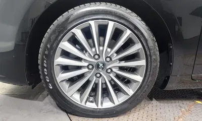 Kia K7 2016, 118592 км, за 7866.21 USD