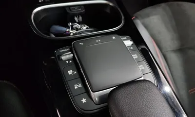 Mercedes-Benz A-Class 2022, 44225 км, за 15754.23 USD - фото 12