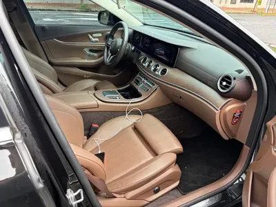 Mercedes-Benz E-Class 2019, 58000 км, за 27741.12 USD - фото 12
