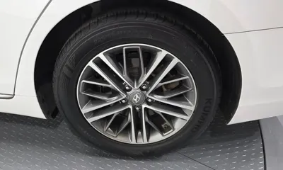 Hyundai Grandeur 2019, 71661 км, за 11290.53 USD - фото 21