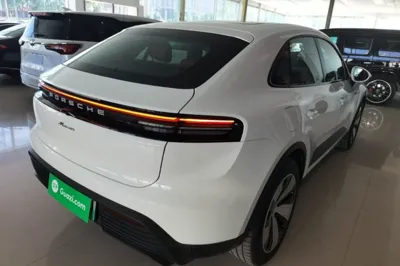 Porsche Macan 2024, 14200 км, за 68102 USD - фото 6