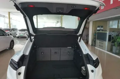 Porsche Macan 2024, 14200 км, за 68102 USD - фото 22