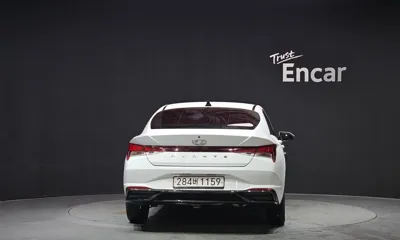 Hyundai Avante 2021, 176612 км, за 7214.13 USD