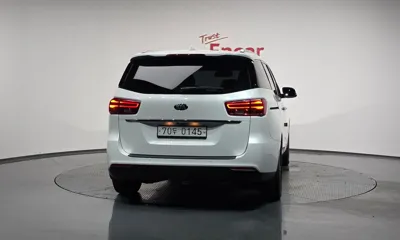 Kia Canival 2019, 110092 км, за 8747.7 USD