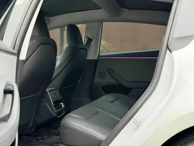 Tesla Model 3 2025, 13000 км, за 24830.94 USD - фото 6