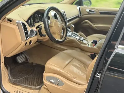 Porsche Cayenne 2013, 220000 км, за 10385.45 USD