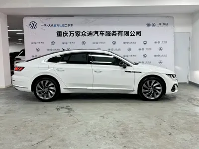 Volkswagen CC 2024, 31000 км, за 20413.27 USD