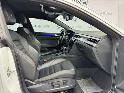 Volkswagen CC 2024, 31000 км, за 20413.27 USD - фото 9