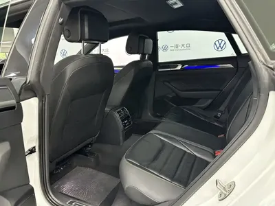 Volkswagen CC 2024, 31000 км, за 20413.27 USD - фото 14