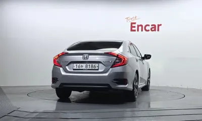 Honda Civic 2017, 99712 км, за 7995.84 USD