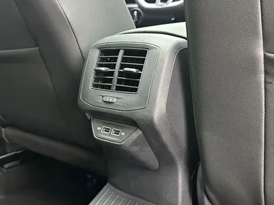 Volkswagen T-Roc 2023, 38000 км, за 15523.67 USD - фото 14