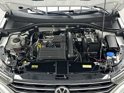 Volkswagen T-Roc 2023, 38000 км, за 15523.67 USD - фото 15