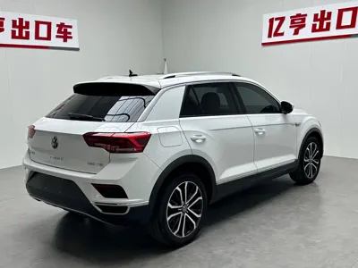 Volkswagen T-Roc 2023, 38000 км, за 15523.67 USD - фото 17