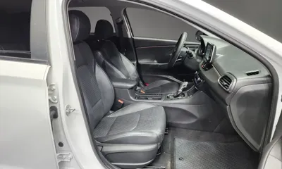 Hyundai i30 2017, 138153 км, за 5189.17 USD - фото 11