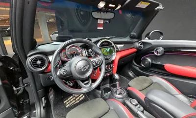 MINI Cooper Convertible 2019, 43589 км, за 17832.84 USD - фото 7