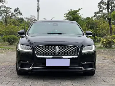 Lincoln Continental 2018, 97000 км, за 11184.98 USD
