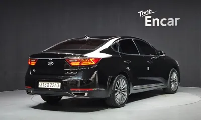 Kia K7 2019, 121971 км, за 7481.14 USD