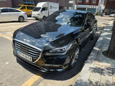 Hyundai Genesis 2015, 207000 км, за 5054.48 USD