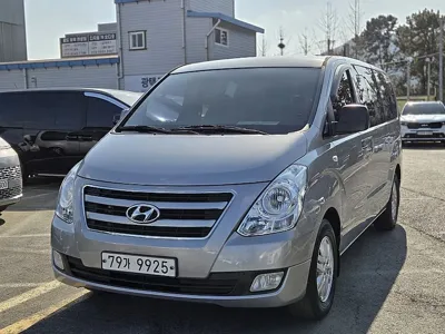 Hyundai Starex 2017, 66133 км, за 8857.75 USD