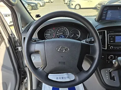 Hyundai Starex 2017, 66133 км, за 8857.75 USD - фото 13