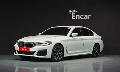 BMW 5-Series · 2022 год