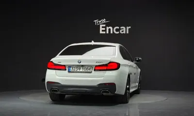 BMW 5-Series 2022, 82914 км, за 28817.12 USD