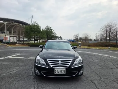 Hyundai Genesis · 2012 год