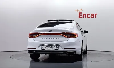 Hyundai Grandeur 2018, 115209 км, за 9295.97 USD