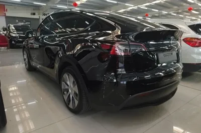 Tesla Model Y 2022, 81000 км, за 24956 USD