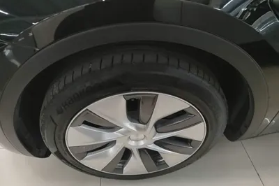Tesla Model Y 2022, 81000 км, за 24956 USD - фото 15