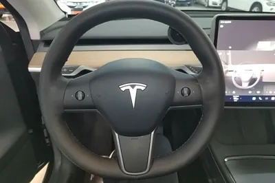 Tesla Model Y 2022, 81000 км, за 24956 USD - фото 18