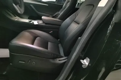 Tesla Model Y 2022, 81000 км, за 24956 USD - фото 22