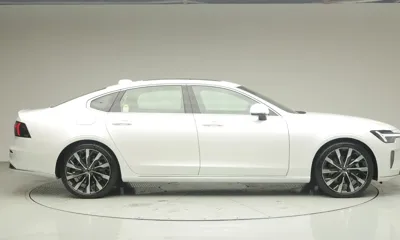 Volvo S90 2026, 982 км, за 37678.5 USD