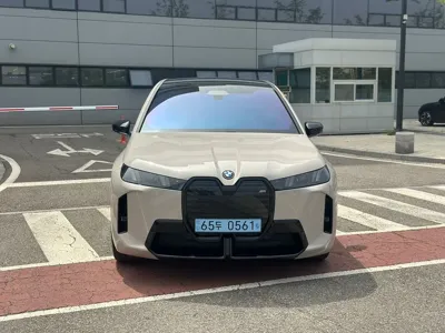 BMW iX · 2026 год