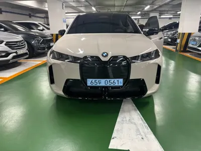 BMW iX 2026, 150 км, за 68907.21 USD