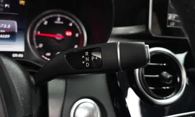 Mercedes-Benz C-Class 2017, 184689 км, за 8533.54 USD - фото 9