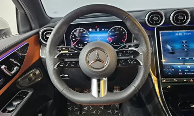 Mercedes-Benz GLC-Class 2024, 1348 км, за 53413.71 USD - фото 12