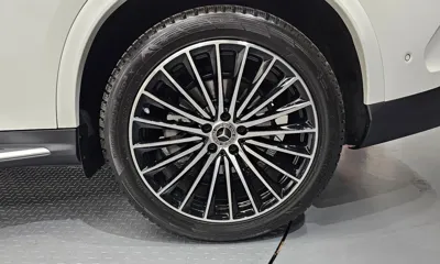 Mercedes-Benz GLC-Class 2024, 1348 км, за 53413.71 USD - фото 21