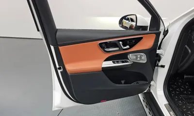 Mercedes-Benz GLC-Class 2024, 1348 км, за 53413.71 USD - фото 24