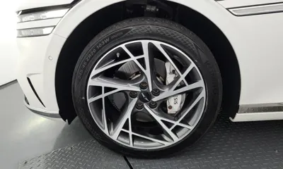 Genesis G90 2022, 76875 км, за 45227.78 USD