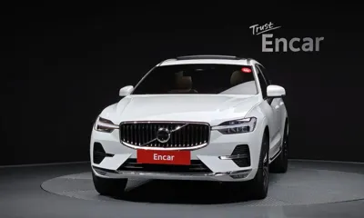 Volvo XC60 2024, 12666 км, за 32836.3 USD