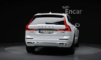 Volvo XC60 2024, 12666 км, за 32836.3 USD