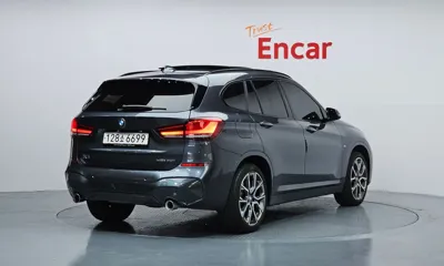 BMW X1 2022, 32395 км, за 21610.61 USD