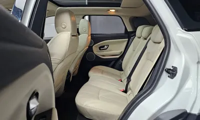 Land Rover Range Rover Evoque 2016, 50775 км, за 10097.73 USD - фото 12