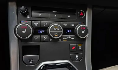 Land Rover Range Rover Evoque 2016, 50775 км, за 10097.73 USD - фото 17