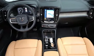Volvo XC40 2020, 37420 км, за 17451.32 USD - фото 7