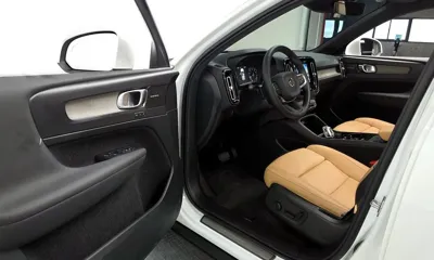 Volvo XC40 2020, 37420 км, за 17451.32 USD - фото 10
