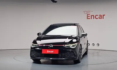 Volkswagen Golf 2024, 9513 км, за 25449.52 USD