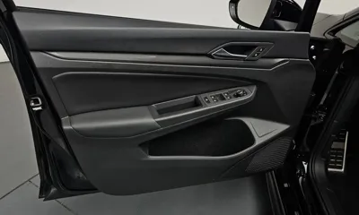 Volkswagen Golf 2024, 9513 км, за 25272.42 USD - фото 24